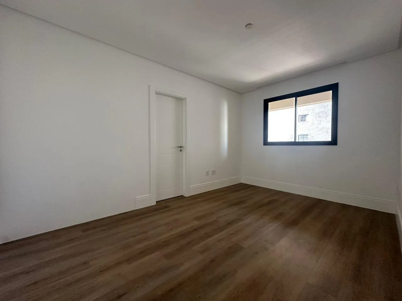 Imagem Apartamento à venda com 185m2 por R$ 2.500.000,00