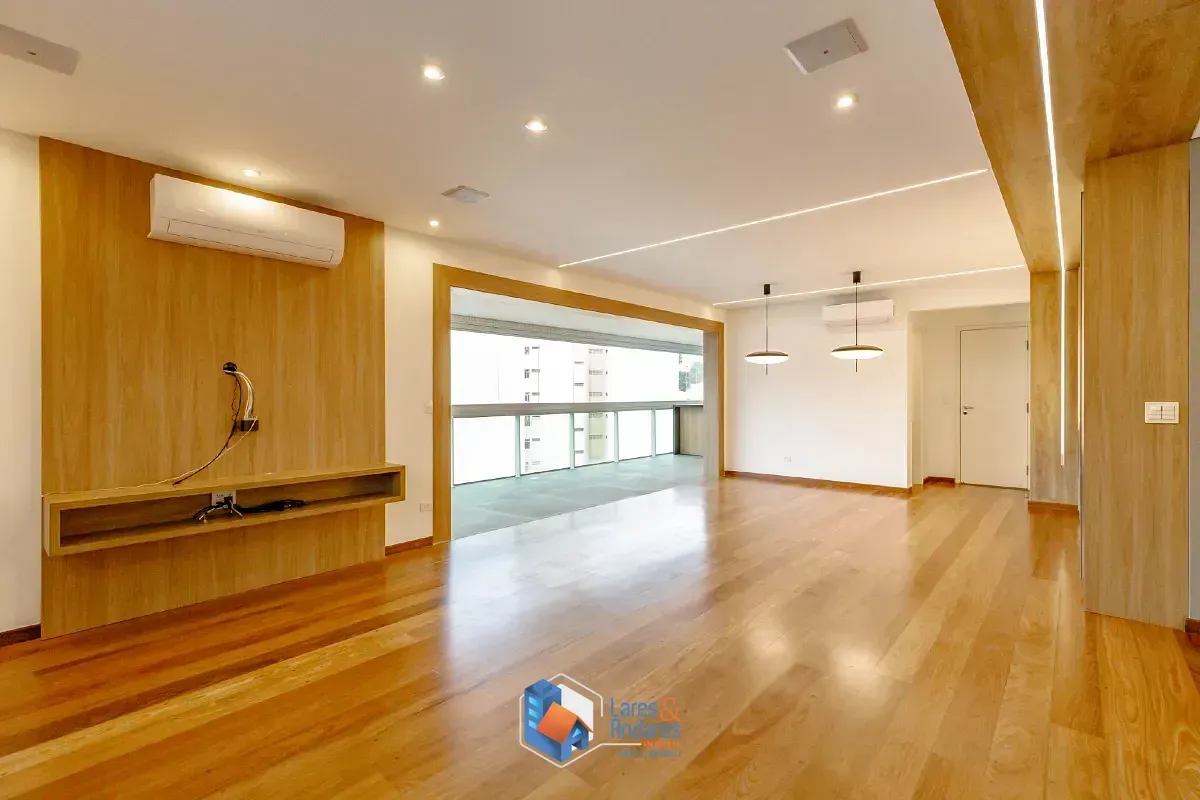 Imagem Apartamento para venda em Aclimação com 3 quartos, sendo 2 suítes, 234m²