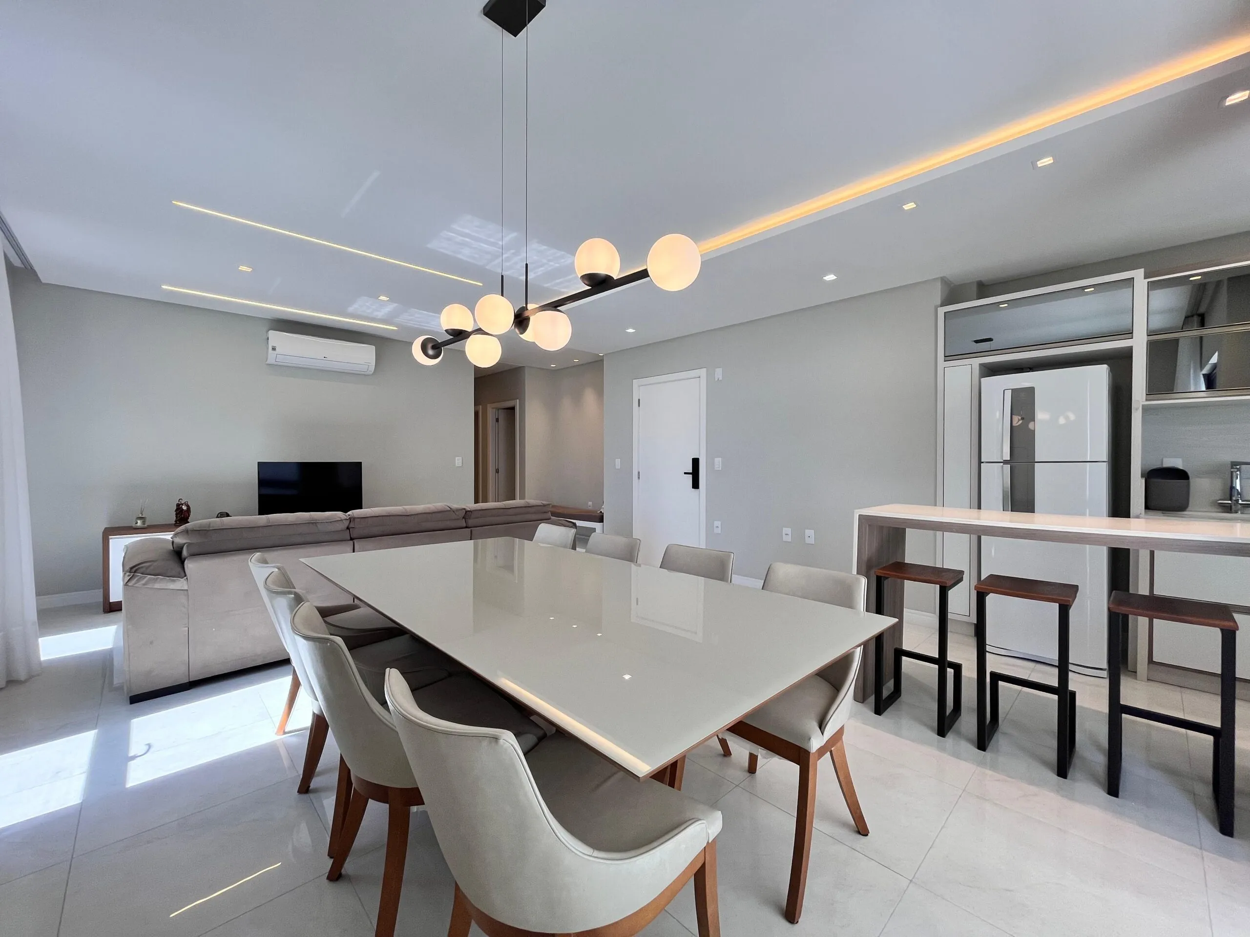 Imagem Apartamento com vista para o mar à venda com 121m2 por R$ 1.850.000,00