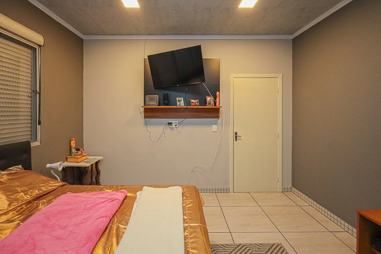 Imagem Pavilhao Comercial, Locação / Venda, 596 m², Bairro Partenon, Porto Alegre