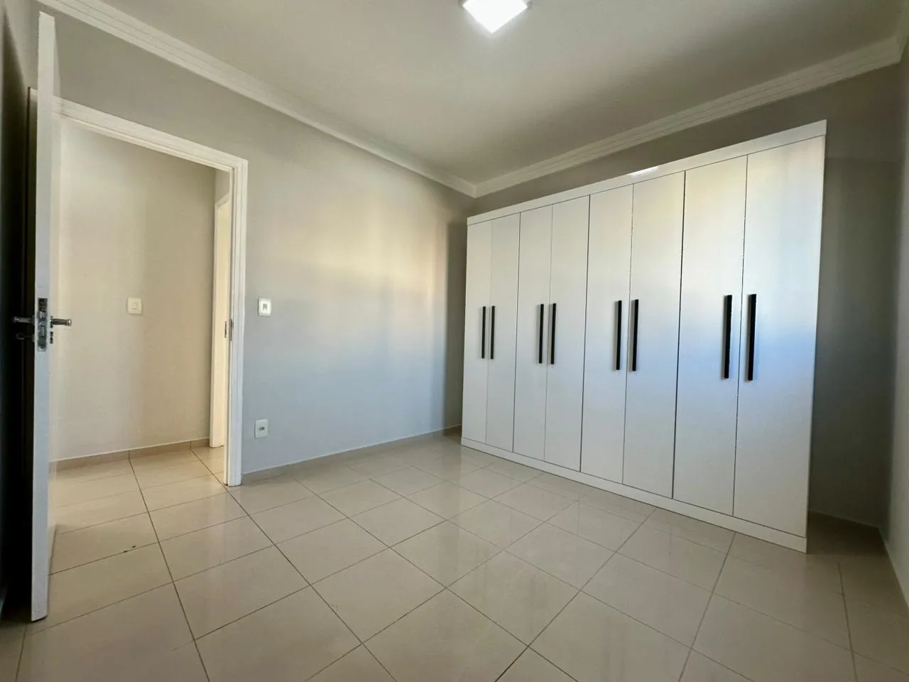 Imagem Apartamento para Locação no Edifício Meliá Campolim com 3 Dormitórios e Vista Privilegiada para o Iguatemi