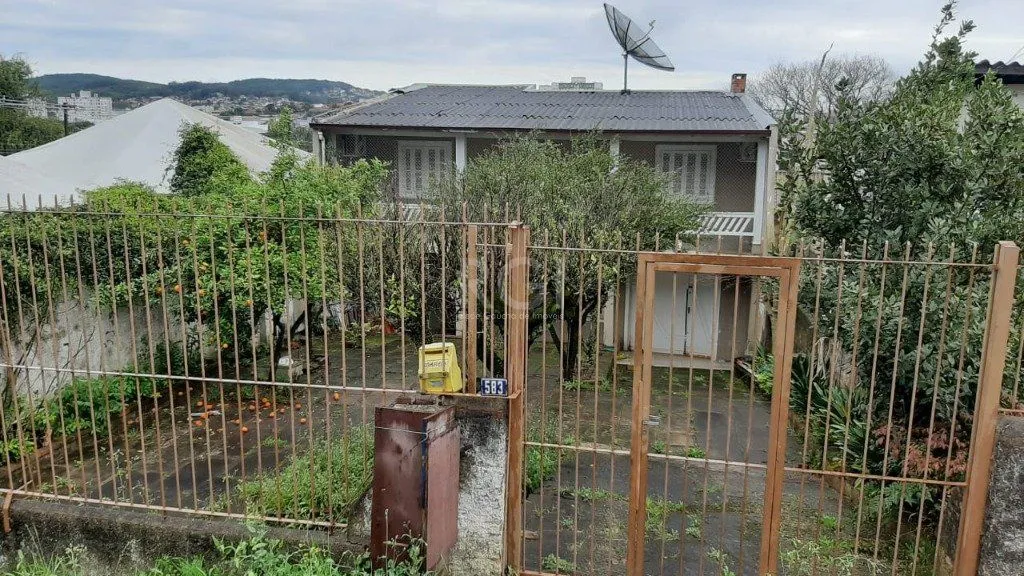 Imagem Casa para Venda - 120m², 2 dormitórios, 4 vagas - Cavalhada