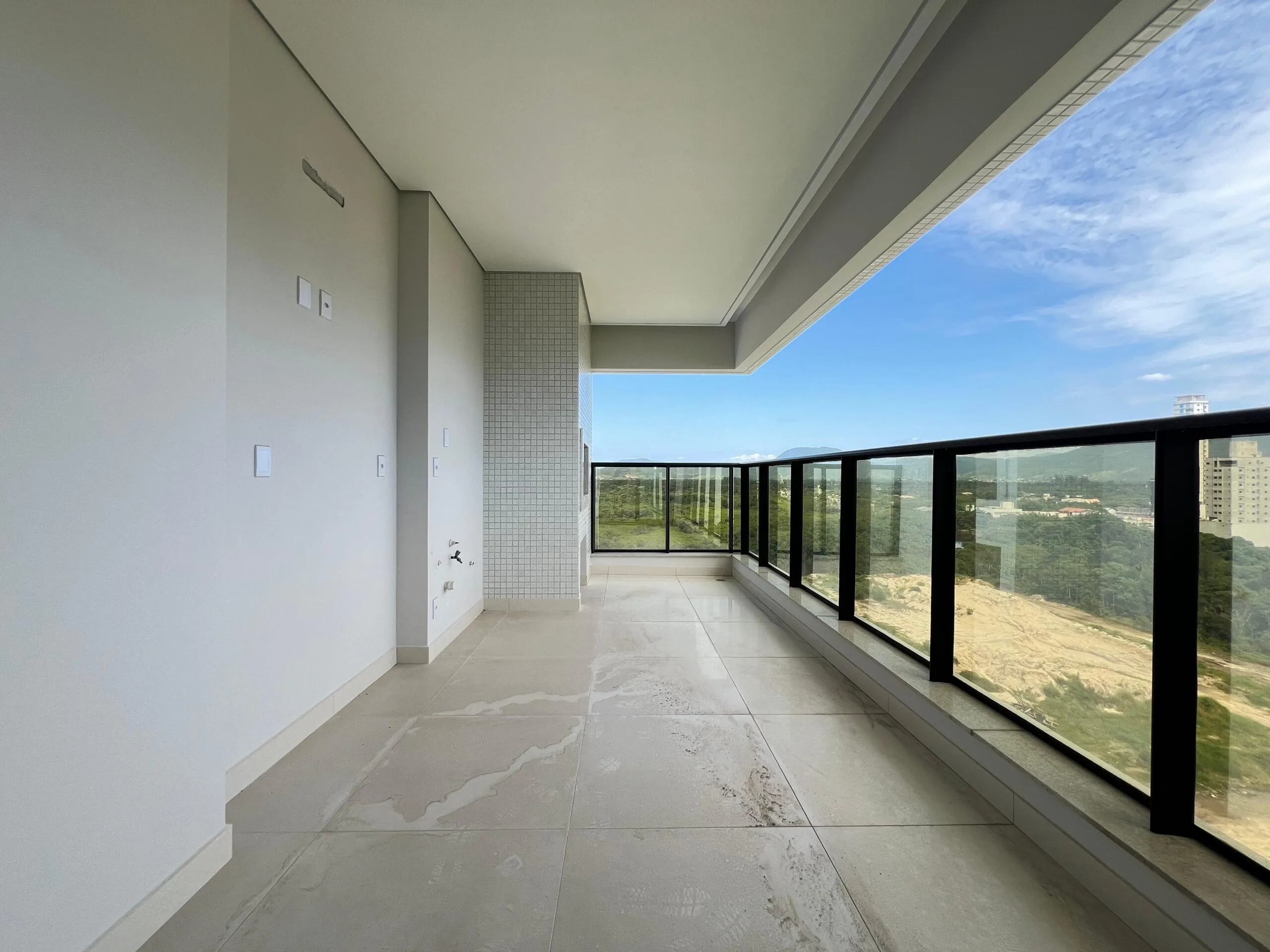 Imagem Apartamento com vista para o mar à venda com 183.15m2 por R$ 3.800.000,00