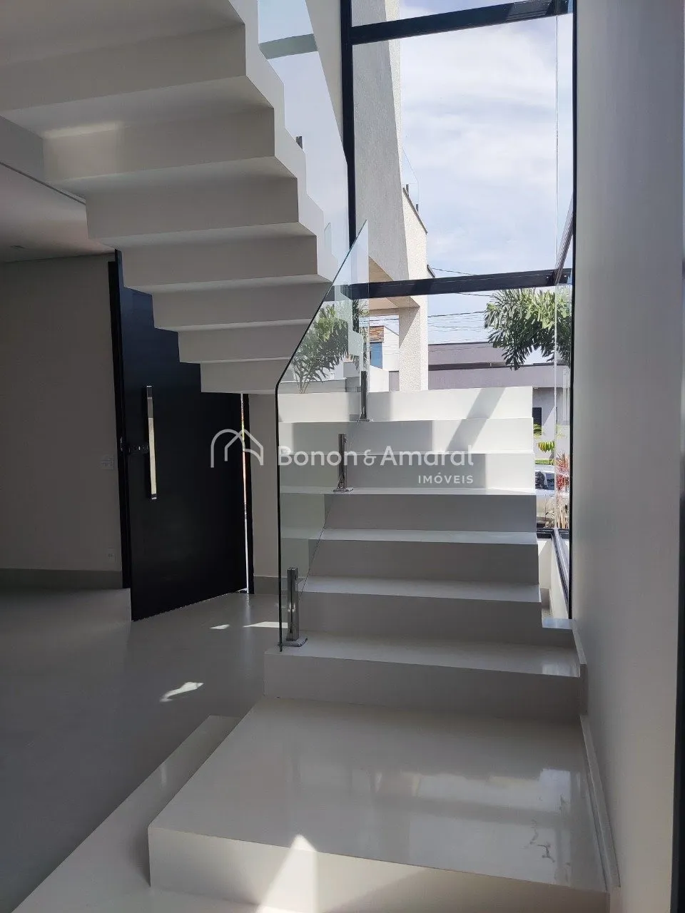Imagem Casa à Venda com 3 Suítes no Condomínio Terras da Estância em Paulínia - SP