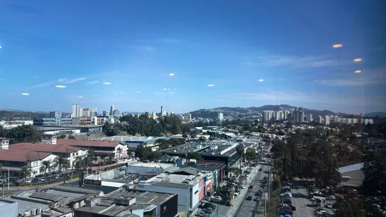 Imagem Sala comercial para locação ou venda /Edifício Alphaville / Metropolitana