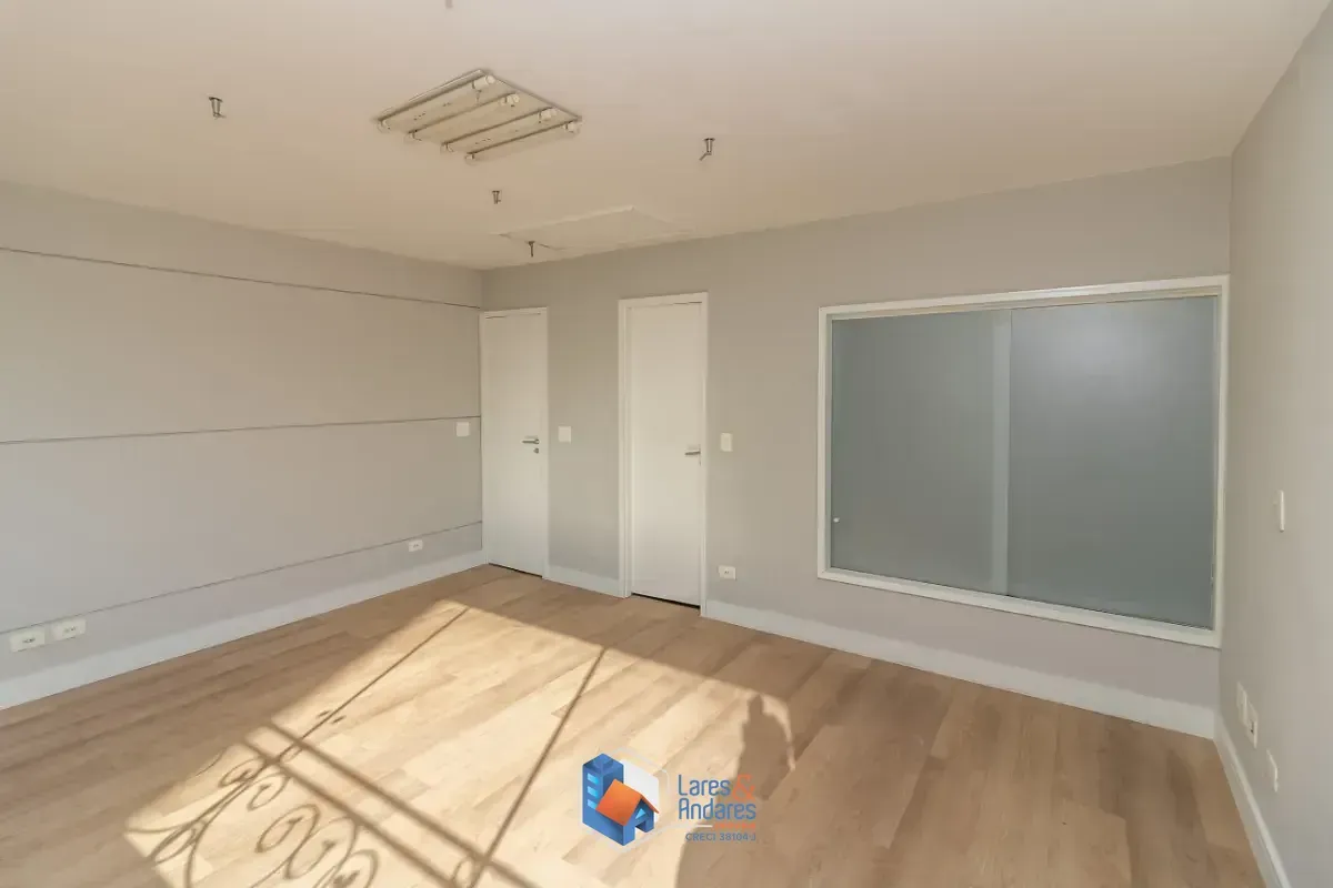 Imagem Triplex para venda em Itaim Bibi com 1 quarto, sendo 1 suíte, 90m²
