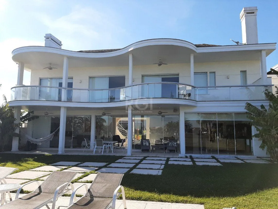 Imagem Casa Condominio para Venda - 470m², 4 dormitórios, sendo 3 suites, 3 vagas - Terra Ville