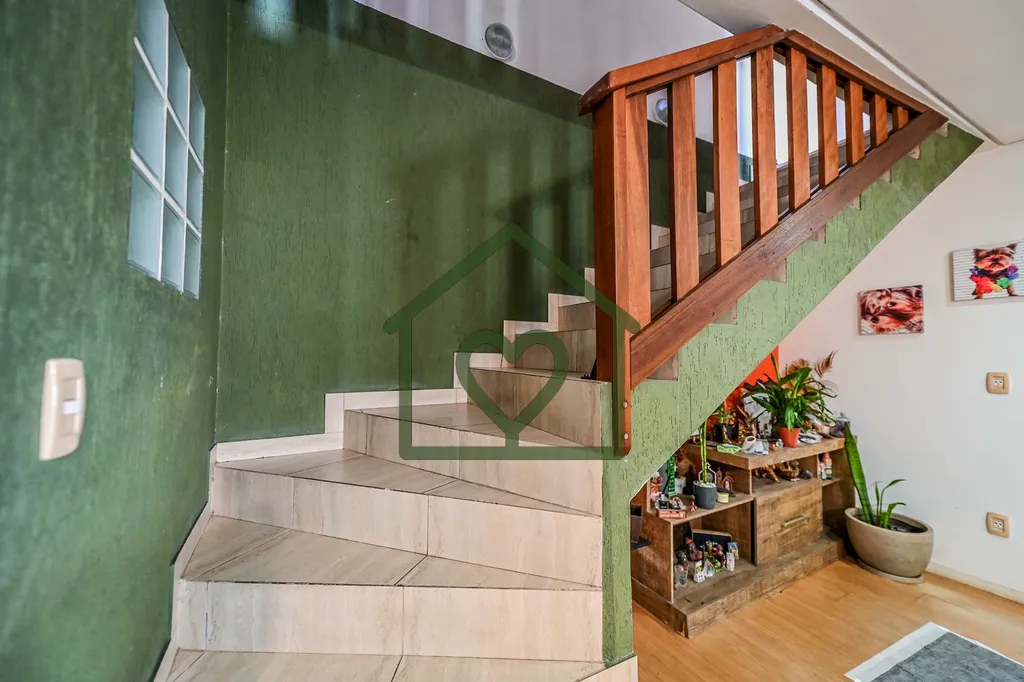 Imagem Sobrado com piscina, espaço gourmet completo e vista panorâmica ? oportunidade imperdível! 
 
Exc...