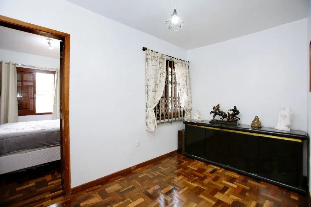 Imagem Casa 3 Dormitório(s) Bairro Petrópolis