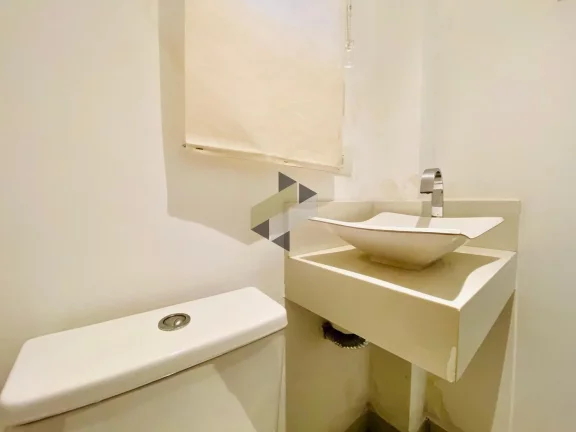 Imagem Casa Sobreposta para Venda em Santos, Aparecida, 3 dormitórios, 3 suítes, 6 banheiros, 2 vagas