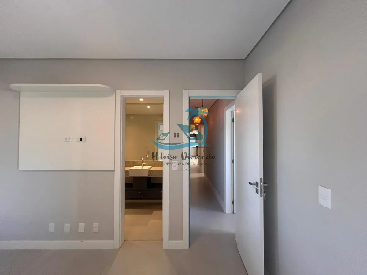 Imagem Apartamento de alto padrão à venda a 70m do mar na Praia da Enseada em Ubatuba