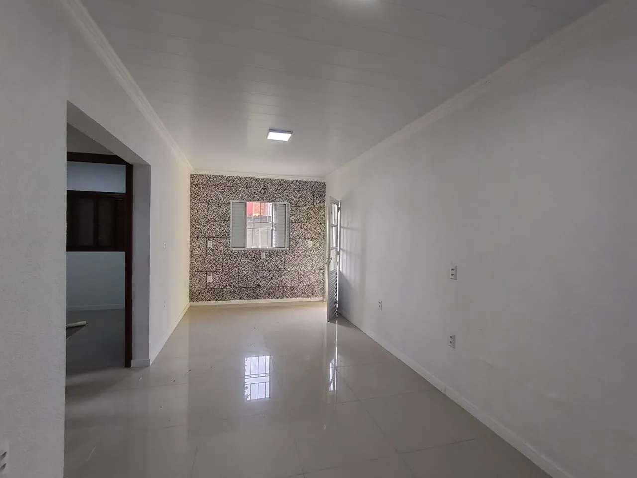 Imagem Casa à venda em Mendanha, Viamão: confira essa oportunidade!