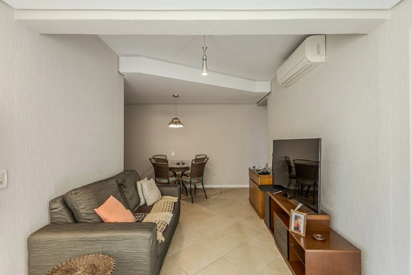 Imagem Apartamento 2 dorms à venda Rua Felipe de Oliveira, Petrópolis - Porto Alegre