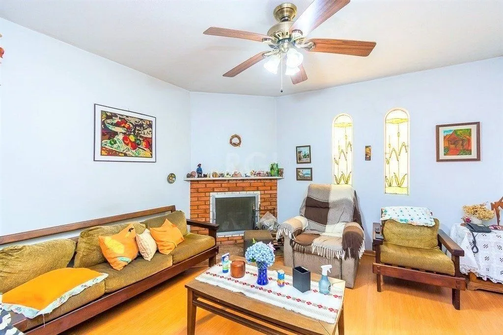 Imagem Casa de 424m² no Bairro Chácara Das Pedras