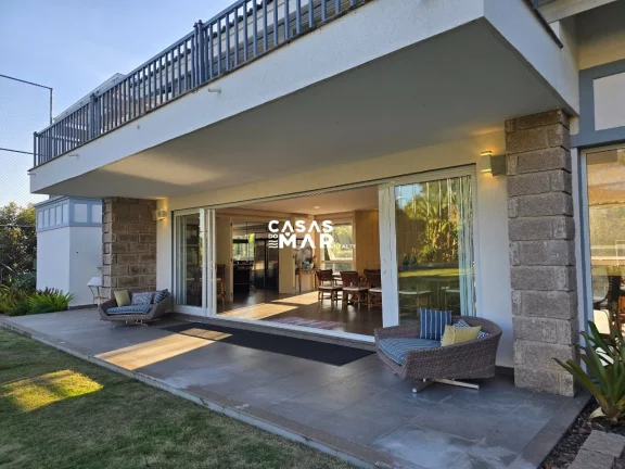 Imagem Imóvel Residencial Exclusivo: Casa de Luxo com 7 Suítes, 14 Banheiros, 1.800m² de construção - Região Bragantina