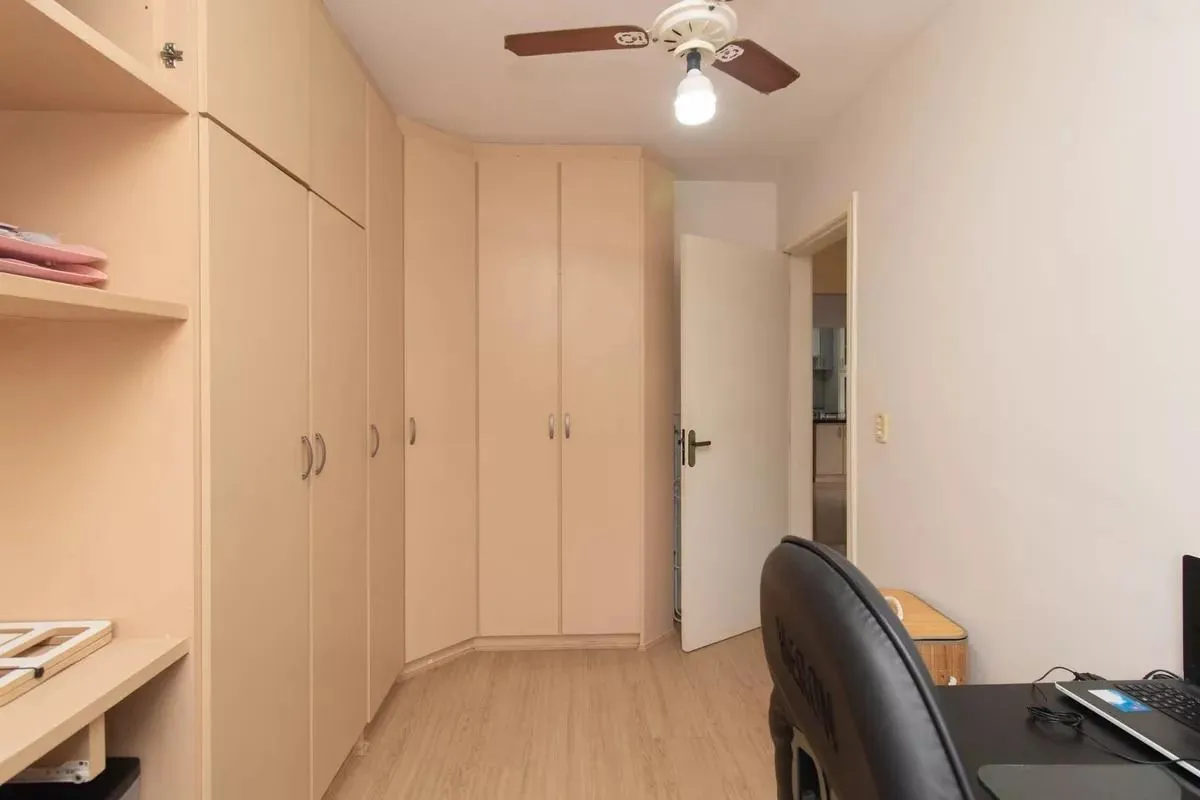 Imagem Apartamento com 03 dormitorios e vaga de garagem na Cavalhada -Porto Alegre/RS