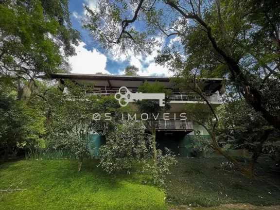 Imagem Cond. dos Arquitetos - Contemporânea e despojada! Uma casa única!