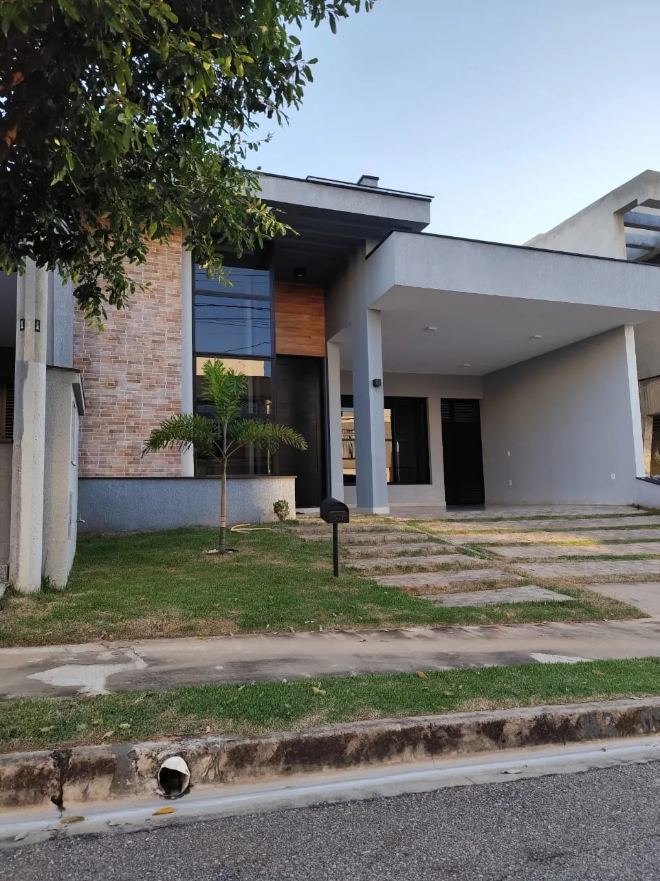Imagem Casa à Venda no Condomínio Ibiti Reserva ? 3 Suítes, Hidromassagem, Escritório e Área Gourmet