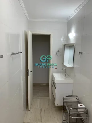 Imagem 3 dormitórios sendo 1 suíte com sacada, sala ampla para dois ambientes com sacada, cozinha separada e equipada, banheiro social e de serviço, área de serviço, 1 vaga de garagem