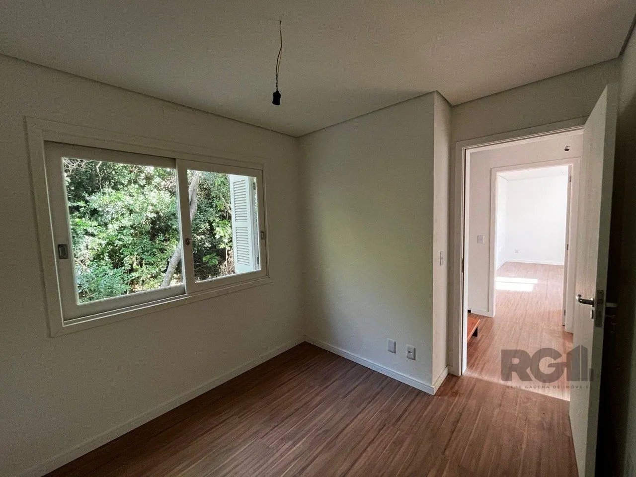 Imagem Casa 3 quartos, suíte, 2 vagas, piscina, 240m² - Vila Nova POA/RS