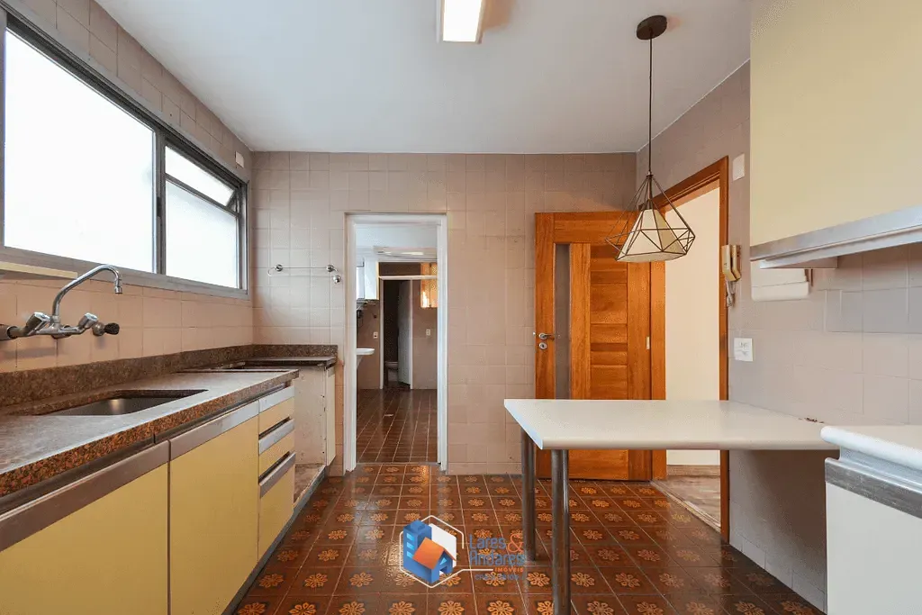 Imagem Apartamento à venda 4 Quartos 1 Suite 2 Vagas 143M² Moema São Paulo - SP
