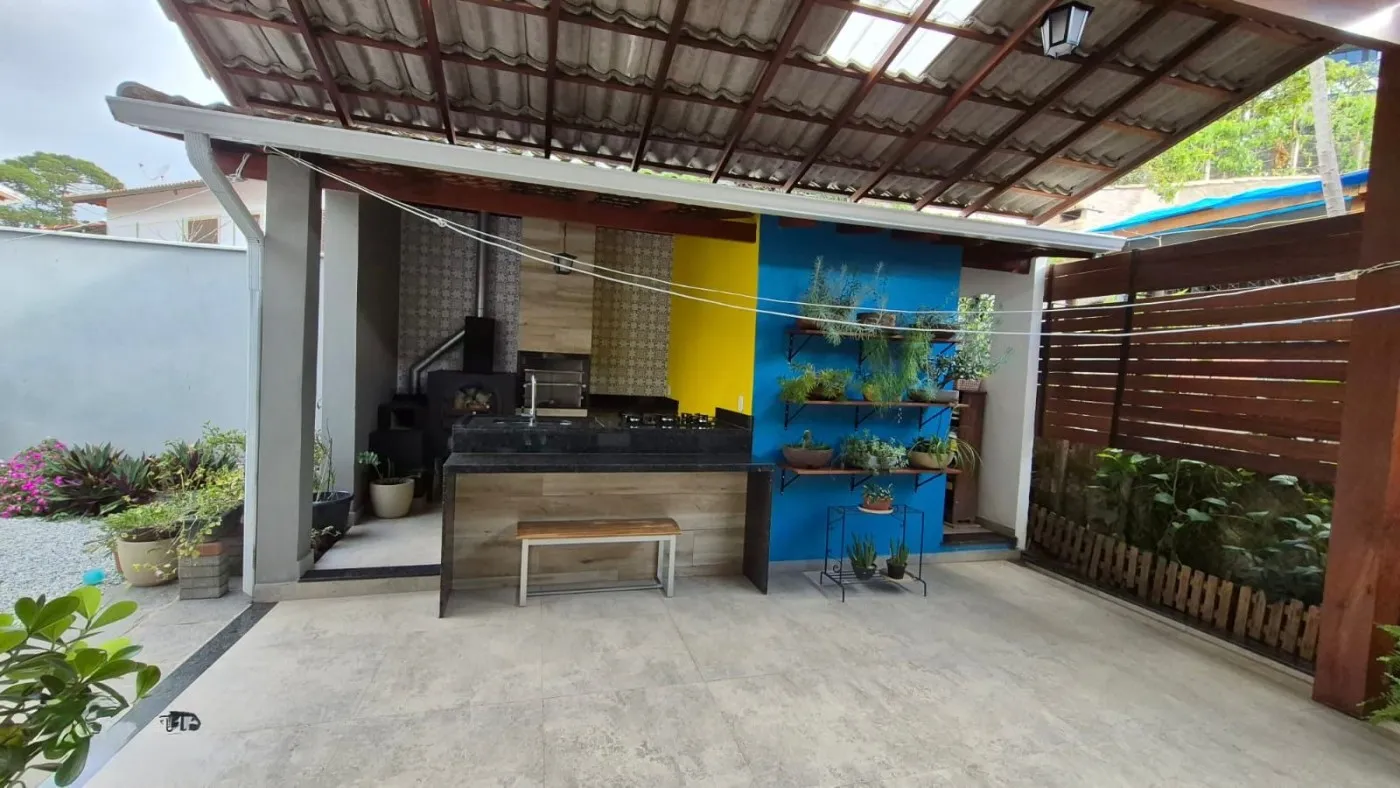 Imagem Casa em Condomínio para Venda em Teresópolis / RJ no bairro Albuquerque