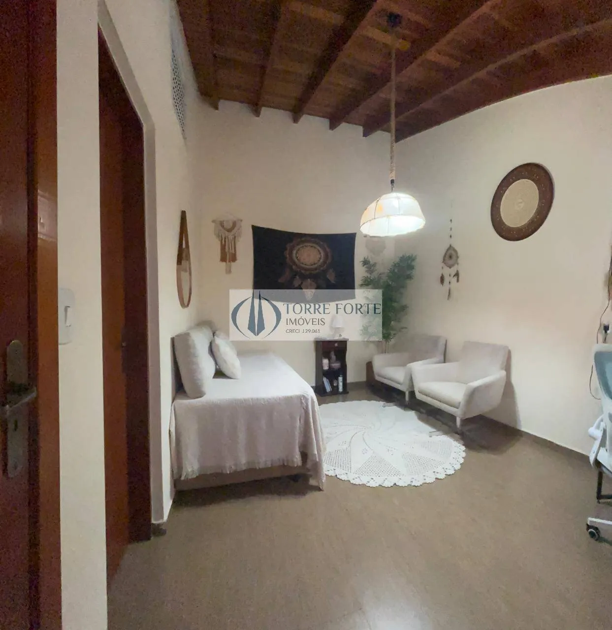 Imagem Ótima casa em condomínio fechado com 140 m² 3 suítes 2 vagas de garagem