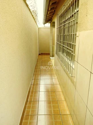 Imagem Casa com 3 dormitórios à venda, 324 m² por R$ 420.000,00 - Centro - Itumbiara/GO
