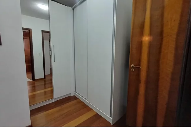 Imagem Casa para venda no bairro Jardim do Salso em Porto Alegre