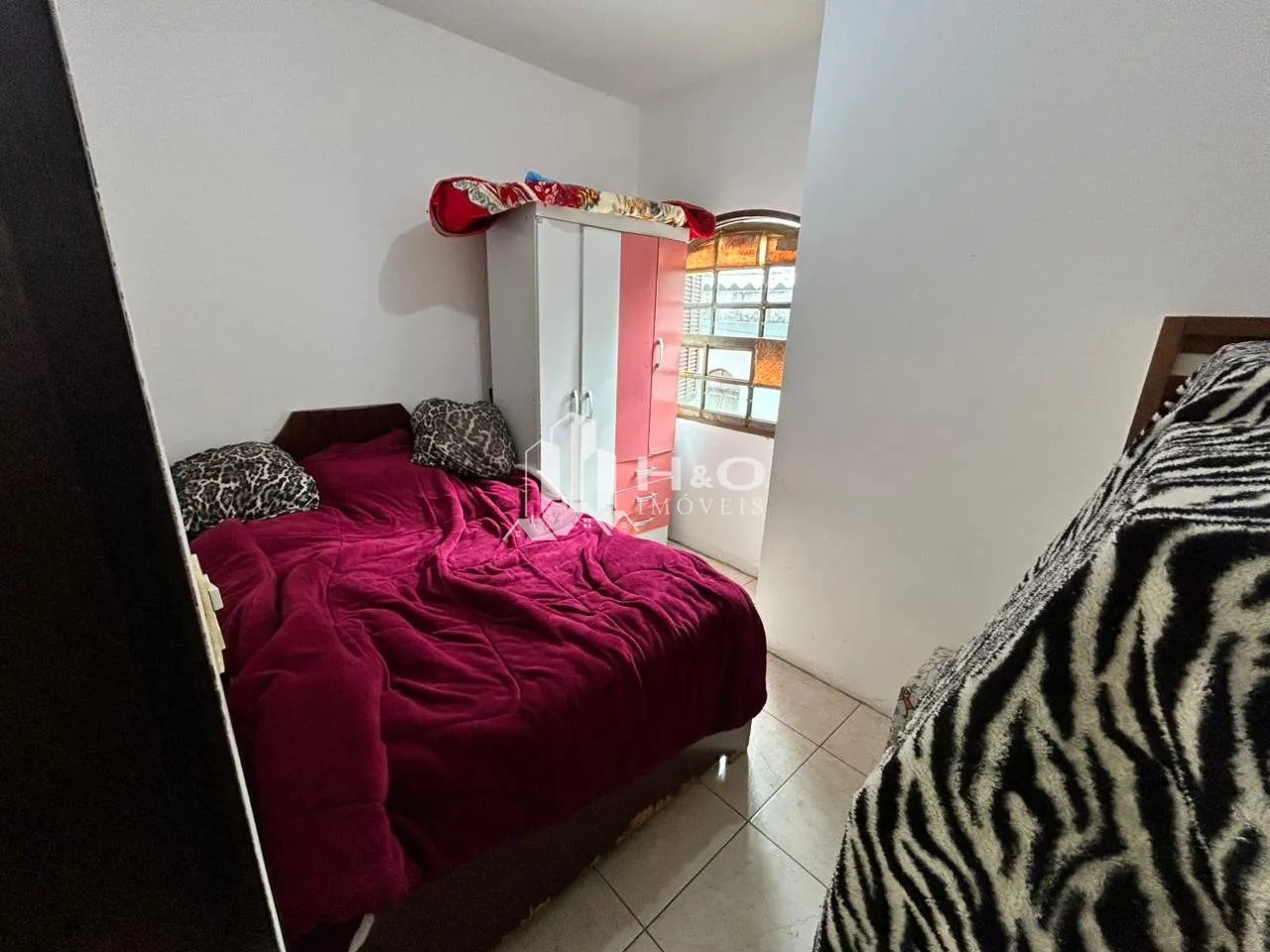 Imagem Casa Ampla à Venda na Fazenda Aricanduva - 4 Dormitórios, Suíte, Edícula e Quintal! 200m2 - R$545.000,00