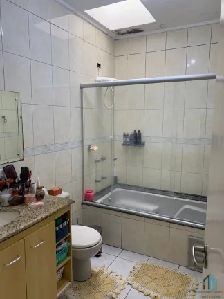 Imagem Sobrado a venda 03 quartos c/2 suítes no Xaxim em Curitiba PR
