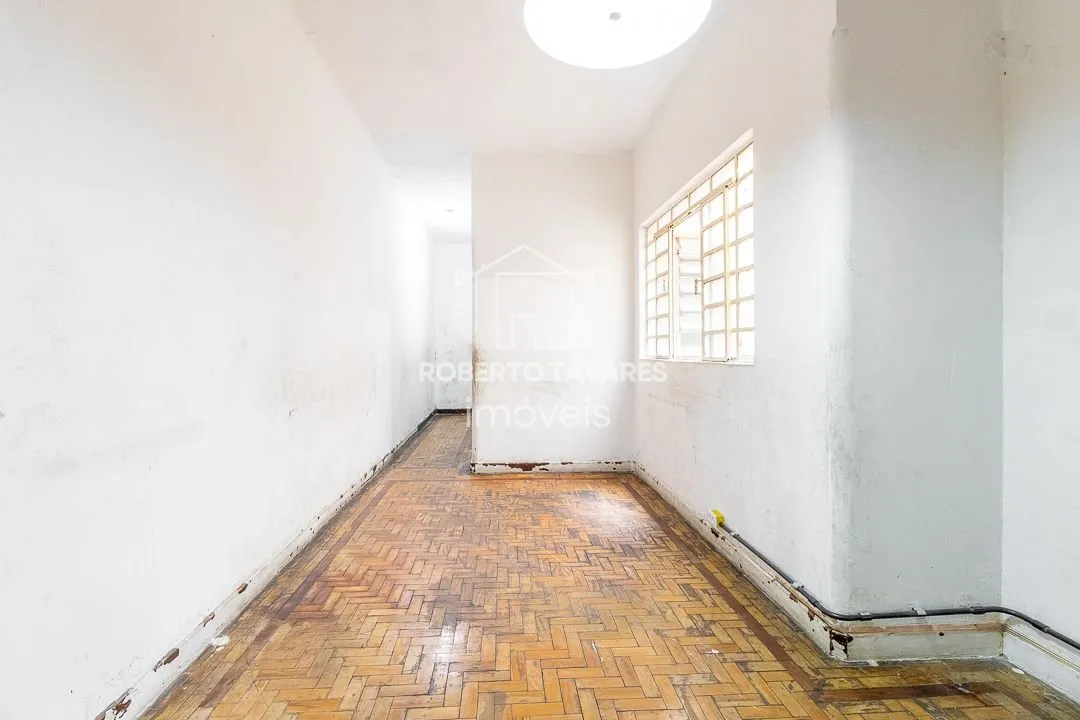Imagem Prédio Bom Retiro - Com 2 andares, 4 aptos. de 90m² cada, 700 m² de área útil total, Loja no térreo com 300m².