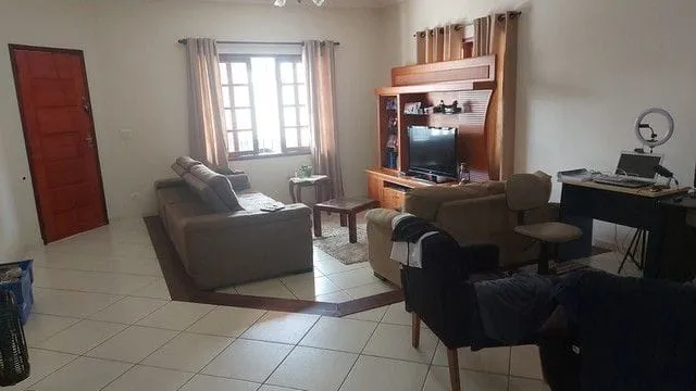 Imagem Casa à venda 2 Quartos, 1 Suite, 3 Vagas, 174M², Portal da Mantiqueira, Taubaté - SP