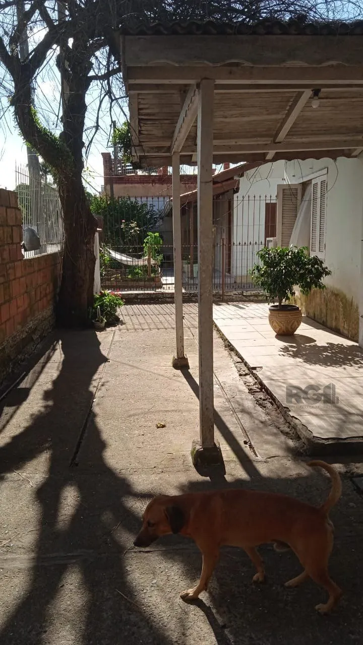 Imagem Casa 3 dormitórios, vagas de garagem, Bairro Vila Cachoeirinha
