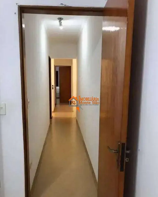 Imagem Sobrado com 3 dormitórios à venda, 250 m² por R$ 850.000 - Jardim Rosa de Franca - Guarulhos/SP