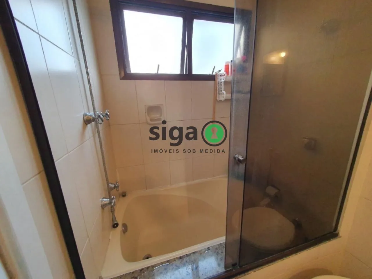 Imagem VENDE e ALUGA na Vila Suzana (Região do Morumbi) Apartamento com 3 dormitórios e 3 Vagas