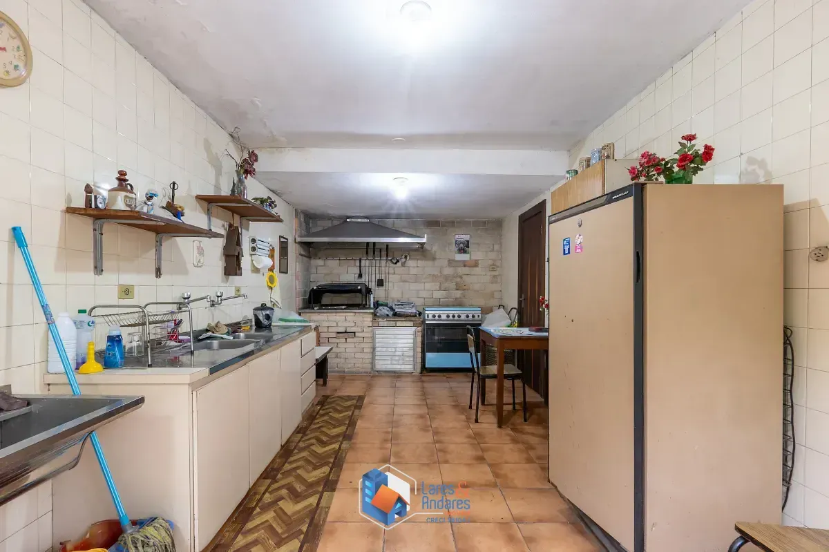 Imagem Casa para venda em Moema com 3 quartos, sendo 3 suítes, 330m²