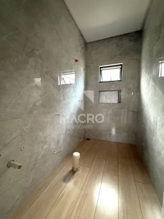 Imagem Casa Estilo Clássica | Lot. Montreal | Três Rios do Norte | 3 quartos (1 suíte) | 150m²