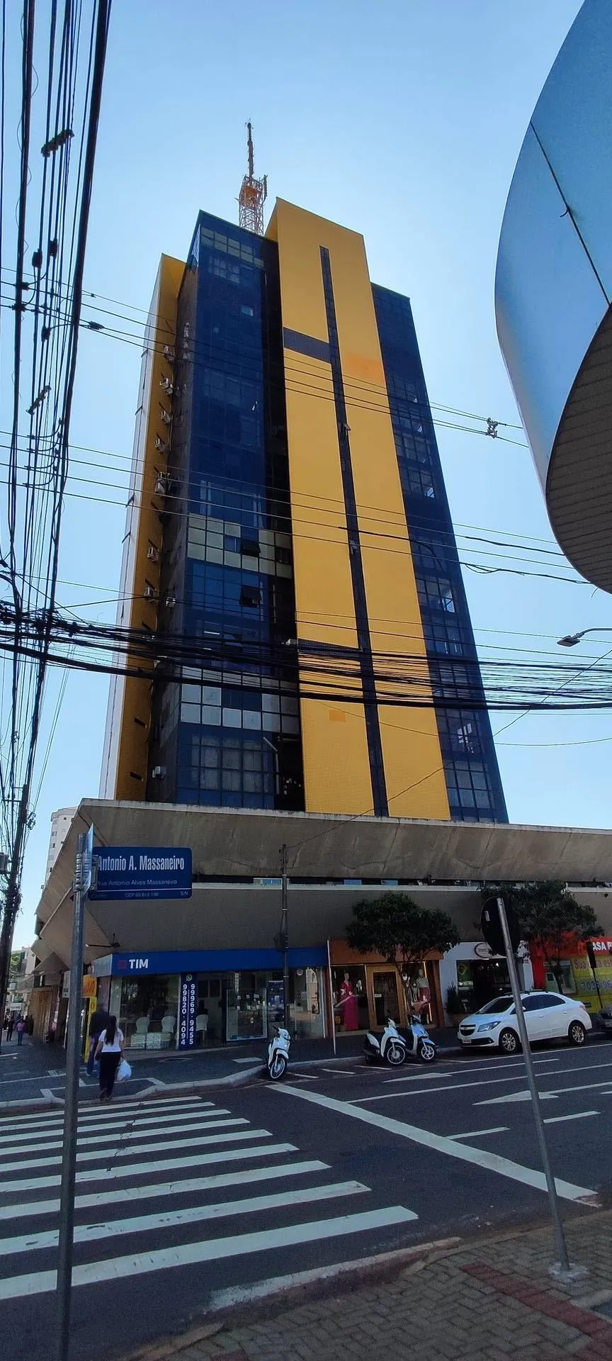 Imagem Oportunidade: Sala Comercial Usada em Cascavel - Centro - 89m² - Portaria 24h e Elevadores
