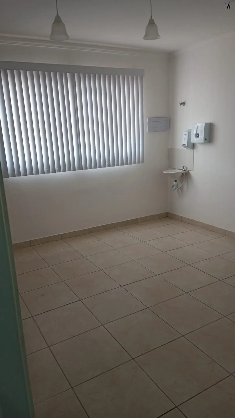 Imagem Comercial à venda 4 Quartos, 1 Vaga, 156.4M², Parque São Domingos, Pindamonhangaba - SP