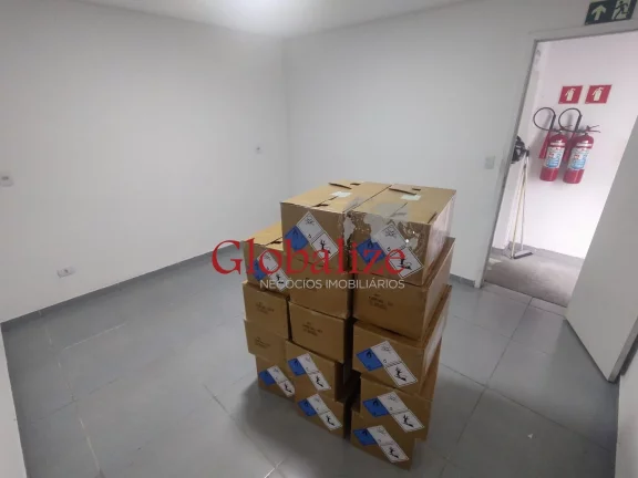 Imagem Otimo Galpão bem estruturado com salas banheiro com chuveiro e e armários no bairro da Aparecida em Santos por R$.750.000,00 !