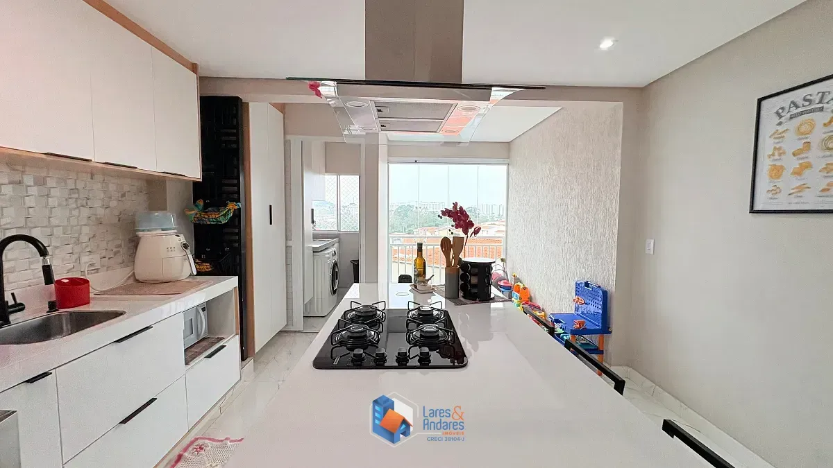 Imagem Sobrado para venda em Jardim Regina com 2 quartos, sendo 2 suítes, 114m²