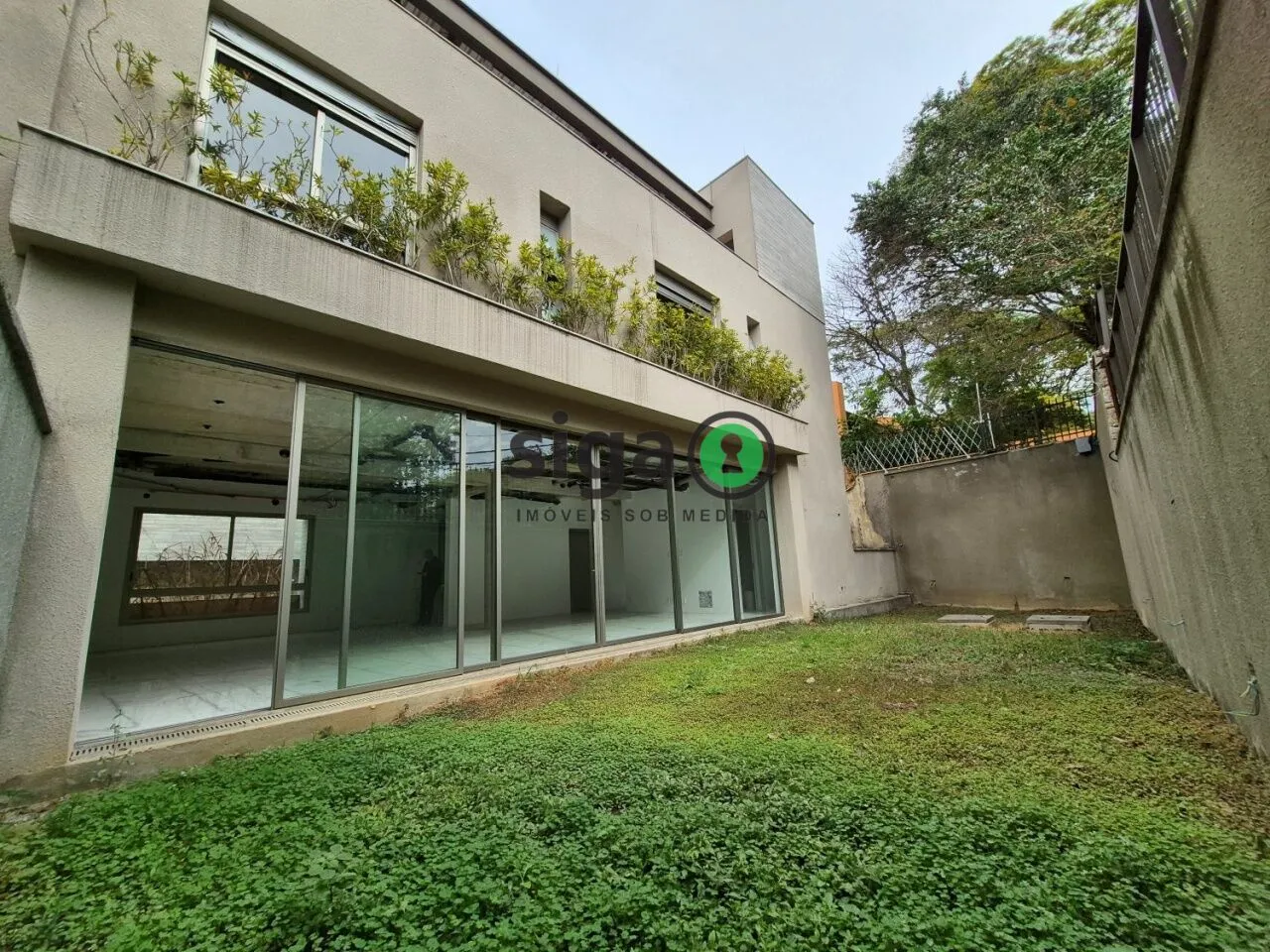 Imagem Casa em Condomínio a venda na Cidade Jardim com 4 quartos