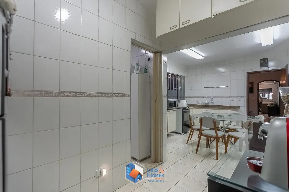 Imagem Casa para venda em Jardim Aeroporto com 3 quartos, sendo 1 suíte, 229m²