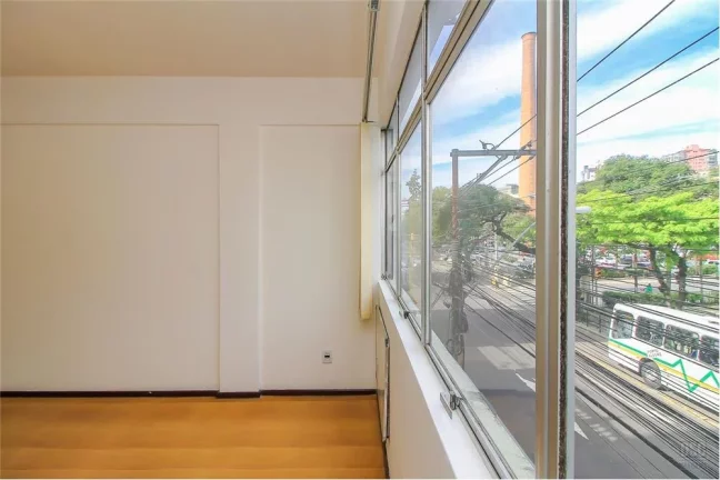 Imagem Sala para venda no bairro Floresta em Porto Alegre