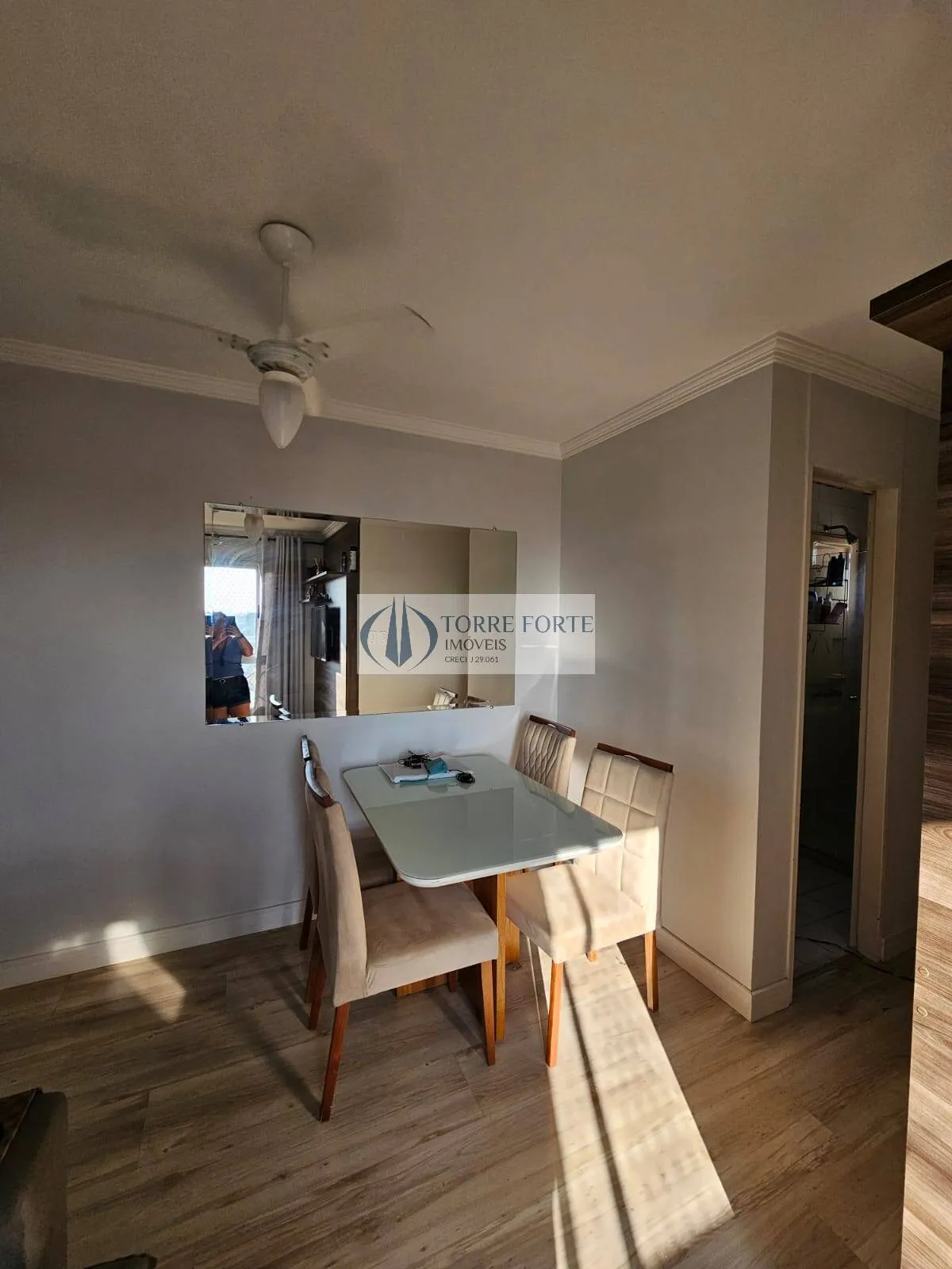 Imagem Lindo Apartamento mobiliado, 2 dormitórios na Vila Ré 