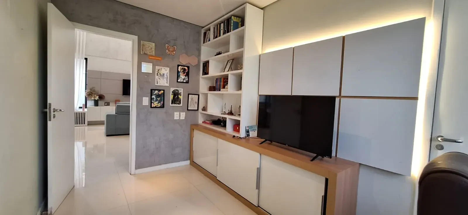 Imagem Casa de Condomínio com 3 Quartos à Venda, 420 m² em PIRES FAÇANHA - EUSEBIO