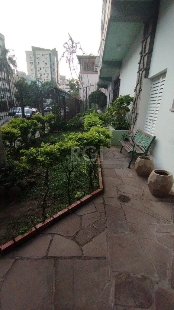 Imagem Apartamento de 2 dormitórios, 1 vaga de garagem coberta e escriturada.