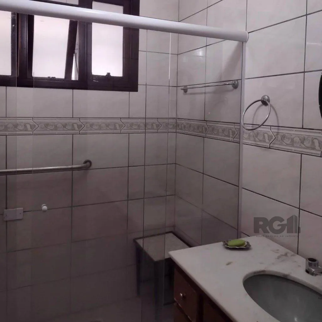 Imagem Apartamento no bairro Auxiliadora de 2 dormitórios ( 1 suíte)