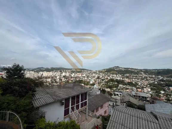 Imagem Casa para Venda em Concórdia, Industriários, 2 dormitórios, 1 suíte, 2 banheiros